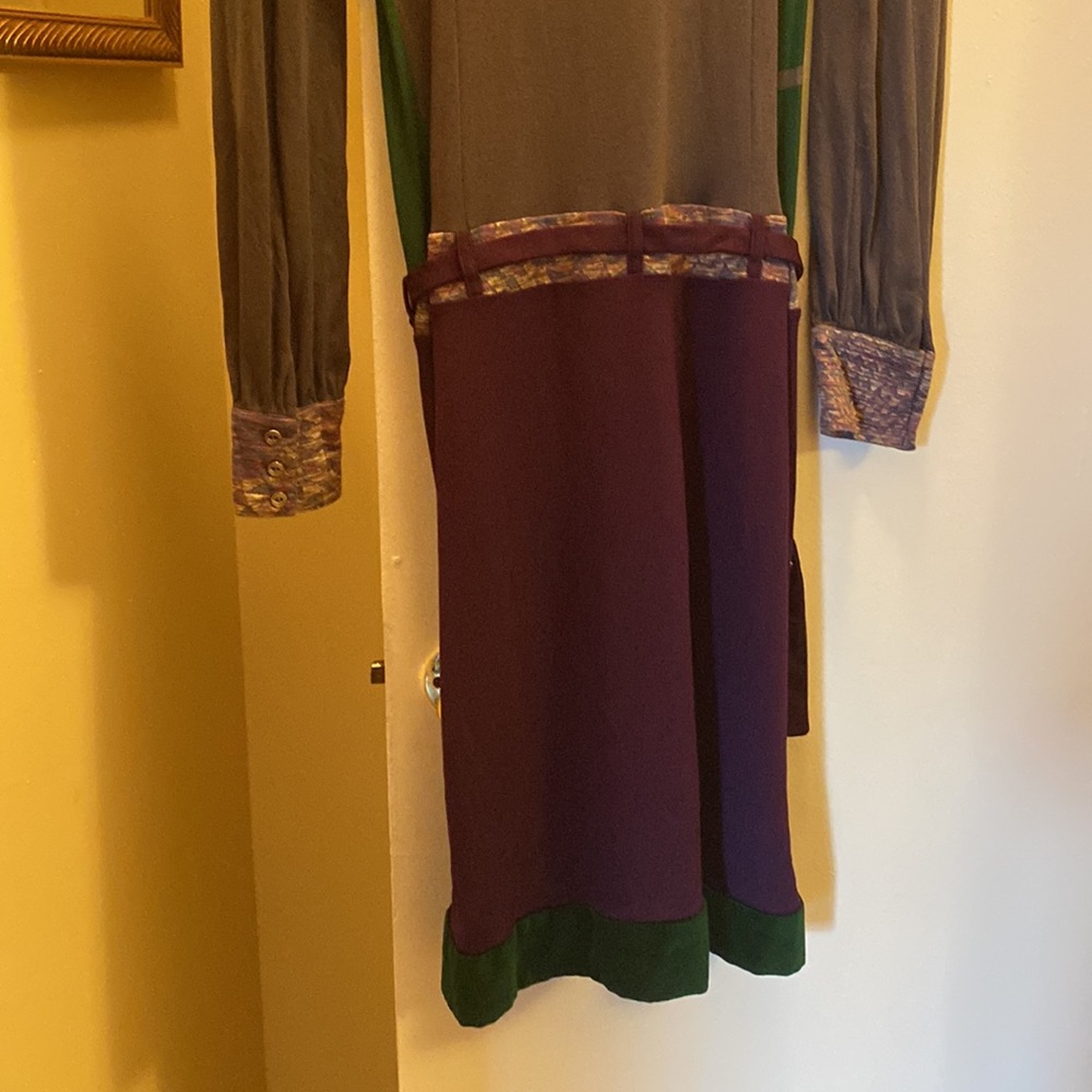 Excellent Designer dress. - Picture 7 of 7